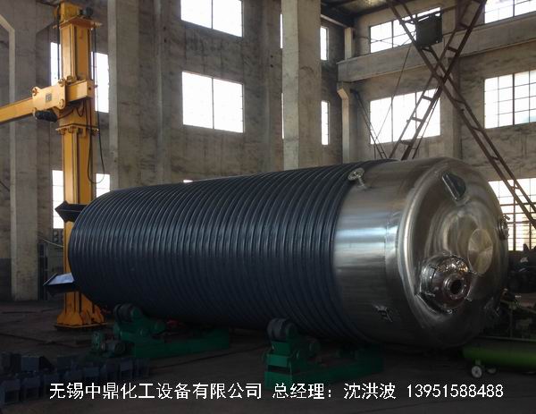 不銹鋼盤(pán)管加熱儲(chǔ)罐 外盤(pán)管加熱儲(chǔ)罐 內(nèi)盤(pán)管加熱儲(chǔ)罐