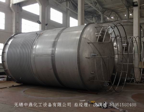 不銹鋼立式儲(chǔ)罐、碳鋼立式儲(chǔ)罐、立式儲(chǔ)罐 