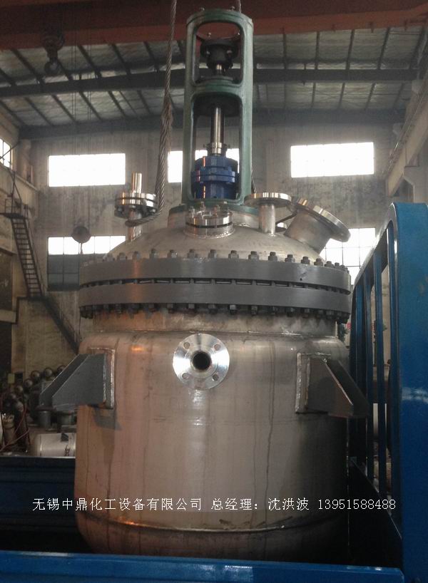 蒸汽加熱反應(yīng)釜、導(dǎo)熱油循環(huán)加熱反應(yīng)釜 