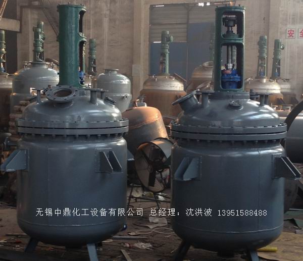 蒸汽加熱反應(yīng)釜、導(dǎo)熱油循環(huán)加熱反應(yīng)釜 