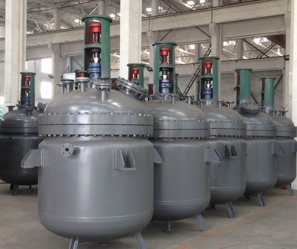 蒸汽加熱反應(yīng)釜、導(dǎo)熱油循環(huán)加熱反應(yīng)釜