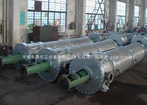 如何正確選購(gòu)離心式刮板薄膜蒸發(fā)器？中鼎化工告訴您技巧。