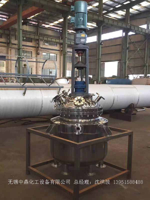 蒸汽加熱反應(yīng)釜、導(dǎo)熱油循環(huán)加熱反應(yīng)釜 
